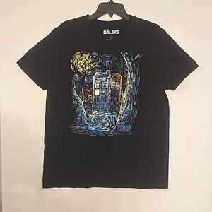Dr. Who and the Daleks graphic tee Lg. black  police box Van Gogh Unisex